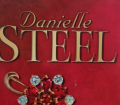 DER KUSS u. DER RUBINROTE RING v. Danielle Steel. zwei Liebesromane in einem Band